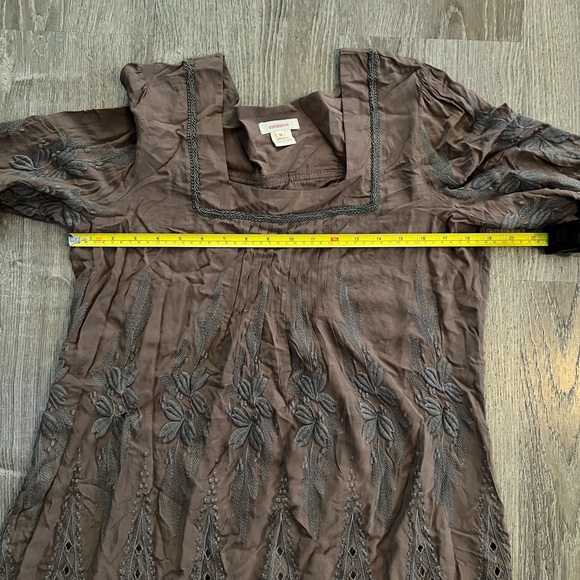 Sundance Brown Embroidered Tunic top - Picture 8 of 9